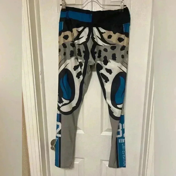 🐆🔥Jaguars women’s leggings size XL🐆🔥 - Picture 1 of 10